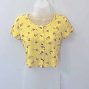 Nwt Fitted Ribbed Short Sleeve Crop top Baby Tee with Front Buttons